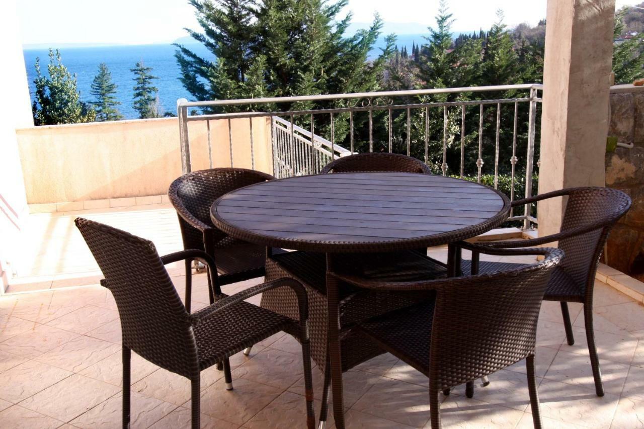 Villa Mihaela Ičići Exteriör bild