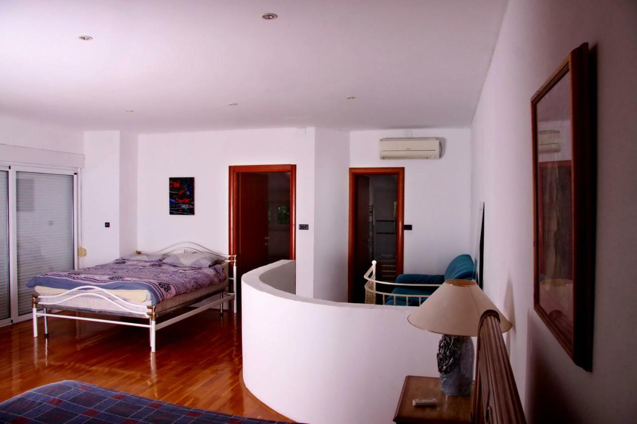 Villa Mihaela Ičići Exteriör bild